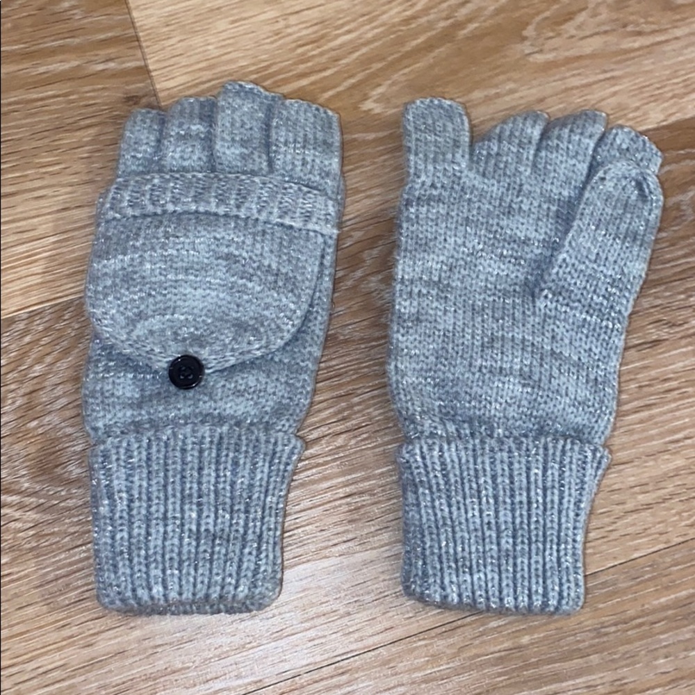 Grey knitted convertible glove